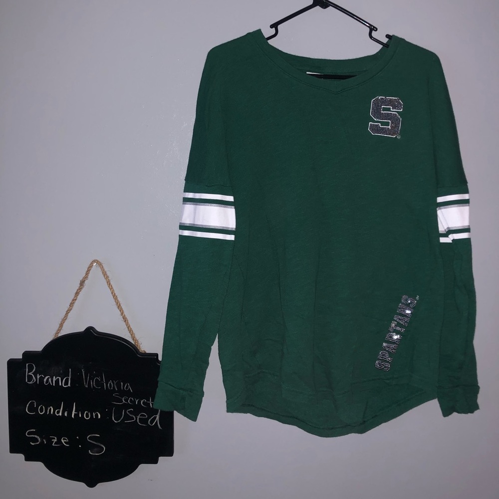 Long sleeve spartan shirt🦋